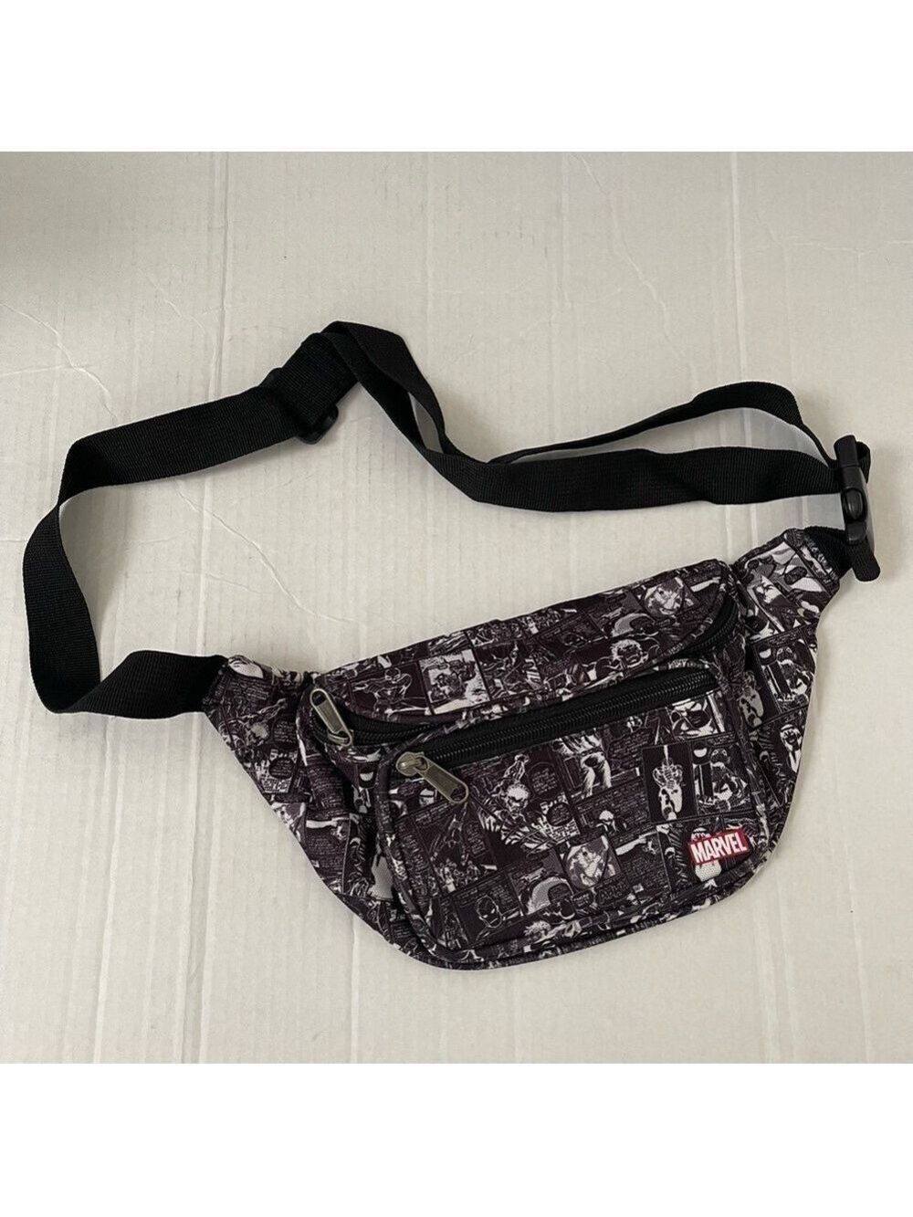 Women’s Marvel White & Black Crossbody Bag!